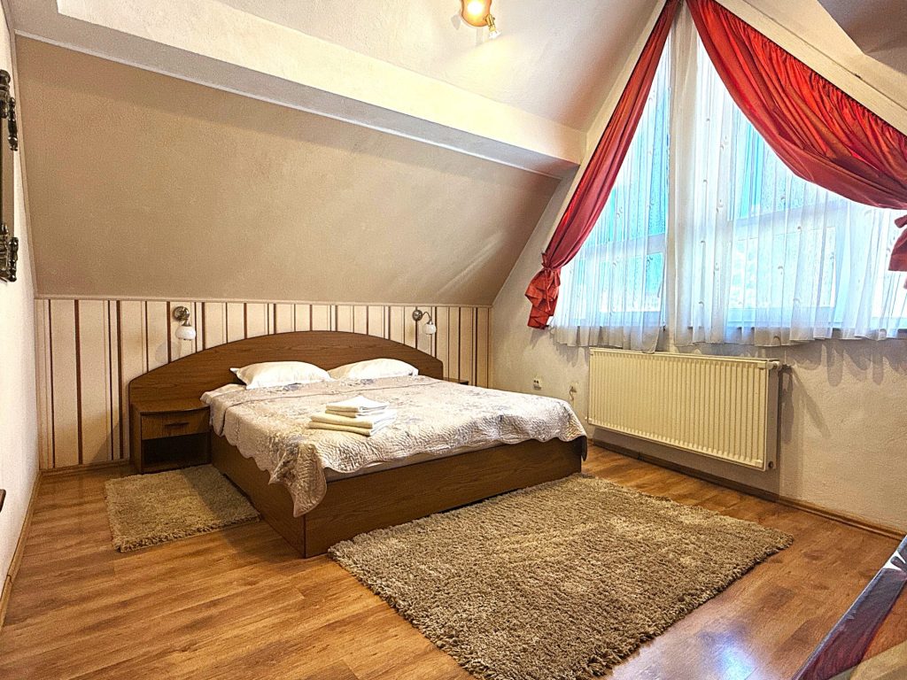 camera dubla superior casa timar